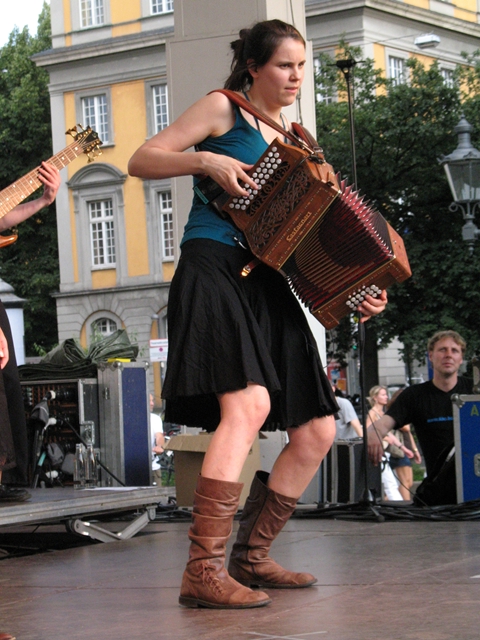 Urban Trad, keltische Musik, beim Bonner Sommer 2007, Akkordeon Didier Laloy