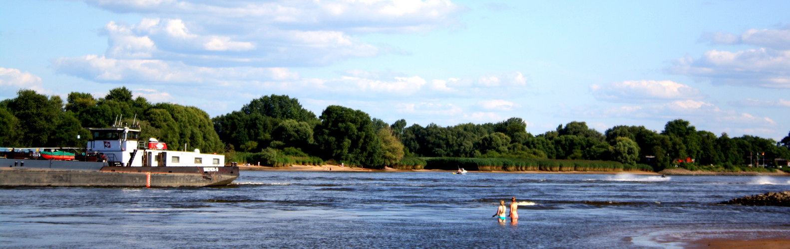 Urbanes Badefeeling an der Elbe