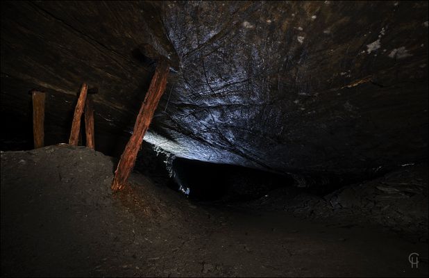 Urbex Altbergbau - Das alte Schiefer Bergwerk (II)