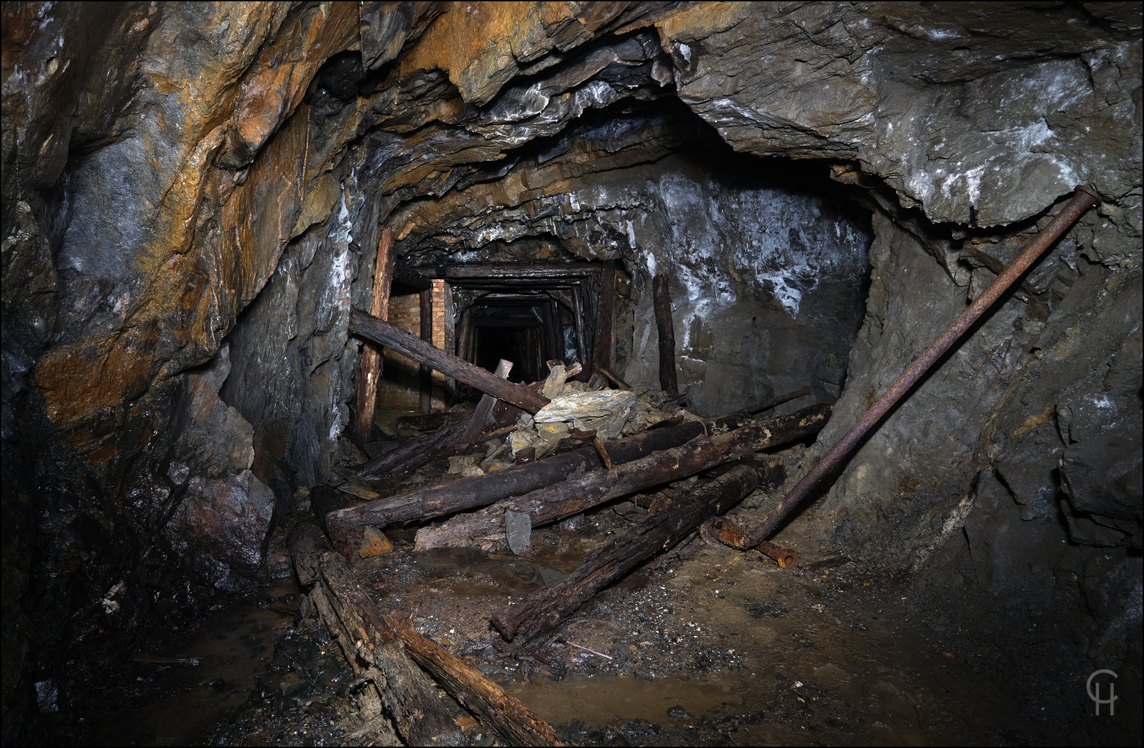 Urbex Altbergbau - Die alte Eisenerzmine (II)