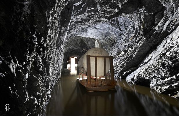 Urbex Altbergbau und U-Verlagerung - Das Giftfass im Stollen (II)