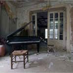 Urbex Hessen - Das Musikzimmer der alten Villa