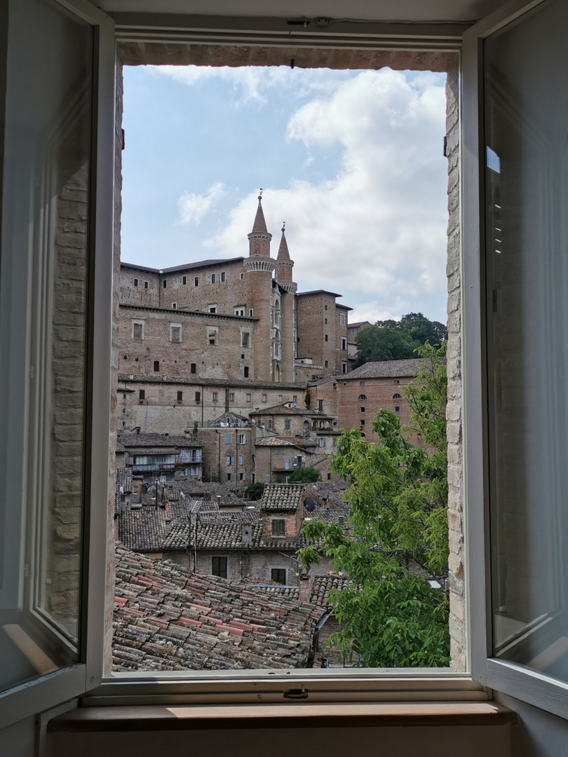 Urbino alla finestra