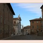 Urbino: la piazza
