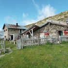 Urige Almhütte im Ultental