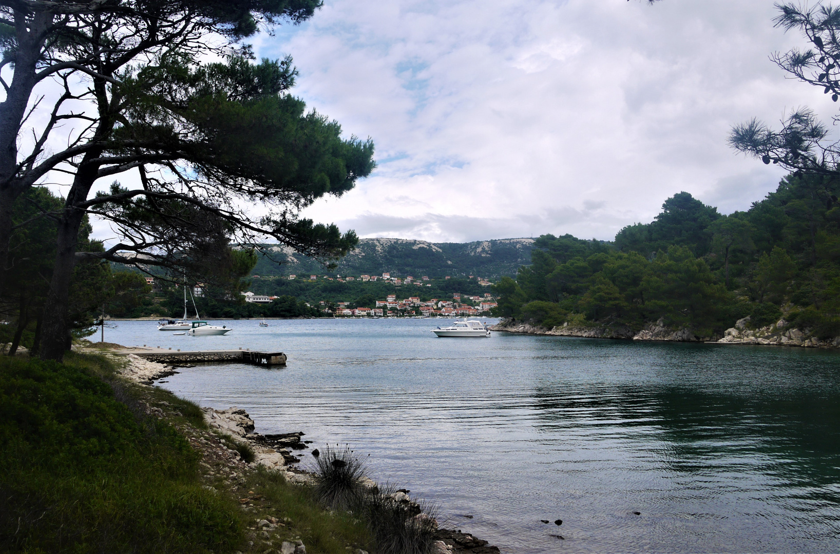 Urlaub 2016 auf Rab - Bucht mit Anleger bei Frkanj (2)