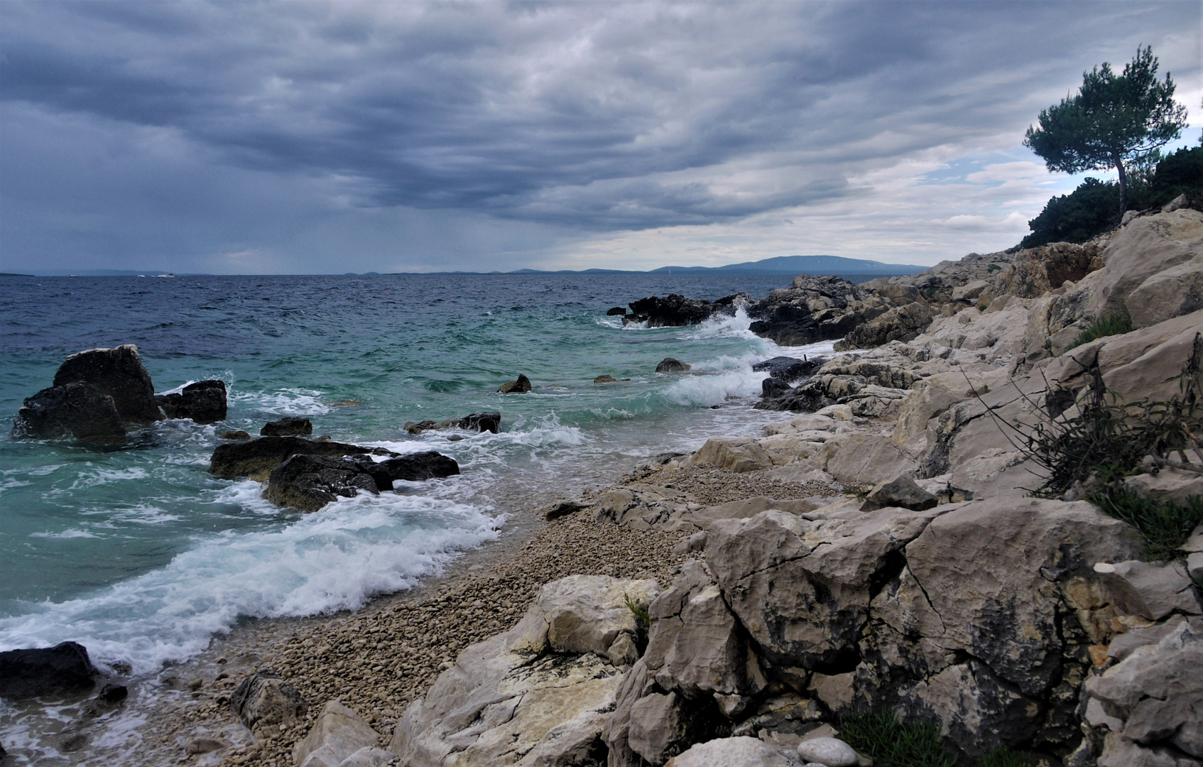 Urlaub 2016 - Der Steinstrand von Frkanj (Insel Rab) 