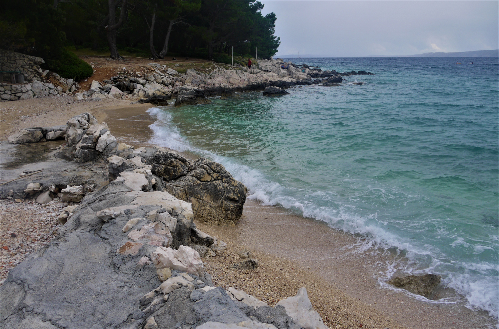 Urlaub 2016 - Der Strand Frkanj gegenüber der Stadt Rab