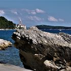 Urlaub 2016 - Steinstrand der Insel Rab an der Eufemija-Bucht mit Blick auf die Stadt