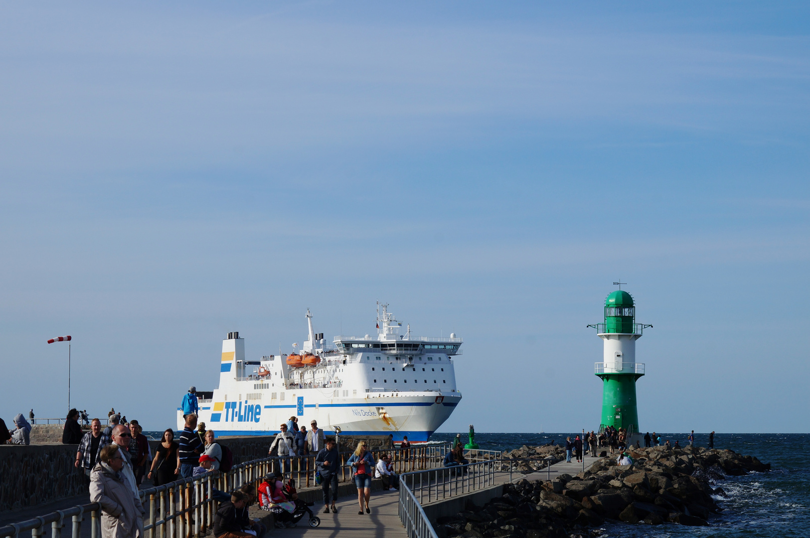 Urlaub in Warnemünde / Hanse Sail 2015 Foto 10