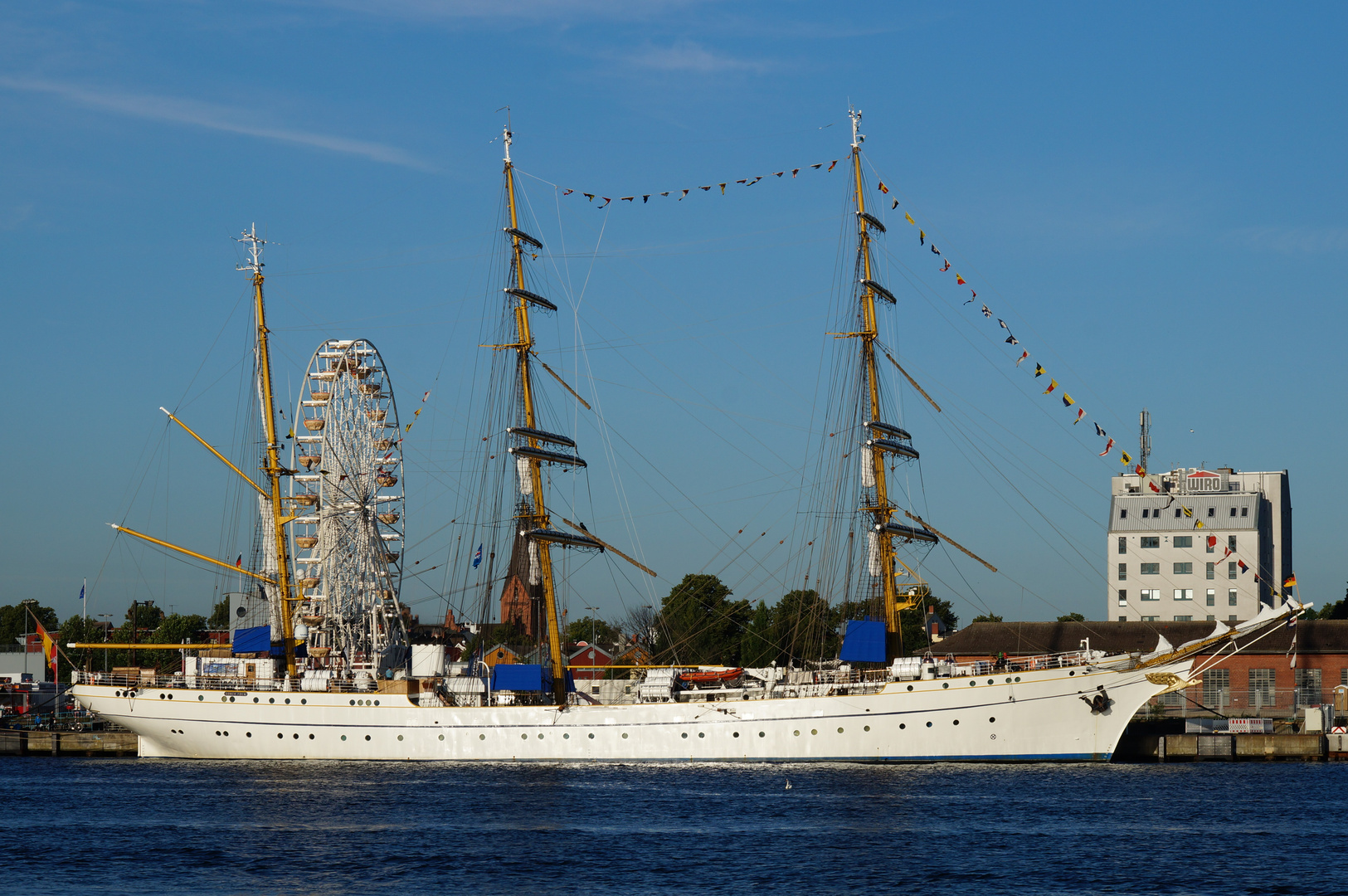 Urlaub in Warnemünde / Hanse Sail 2015 Foto 286