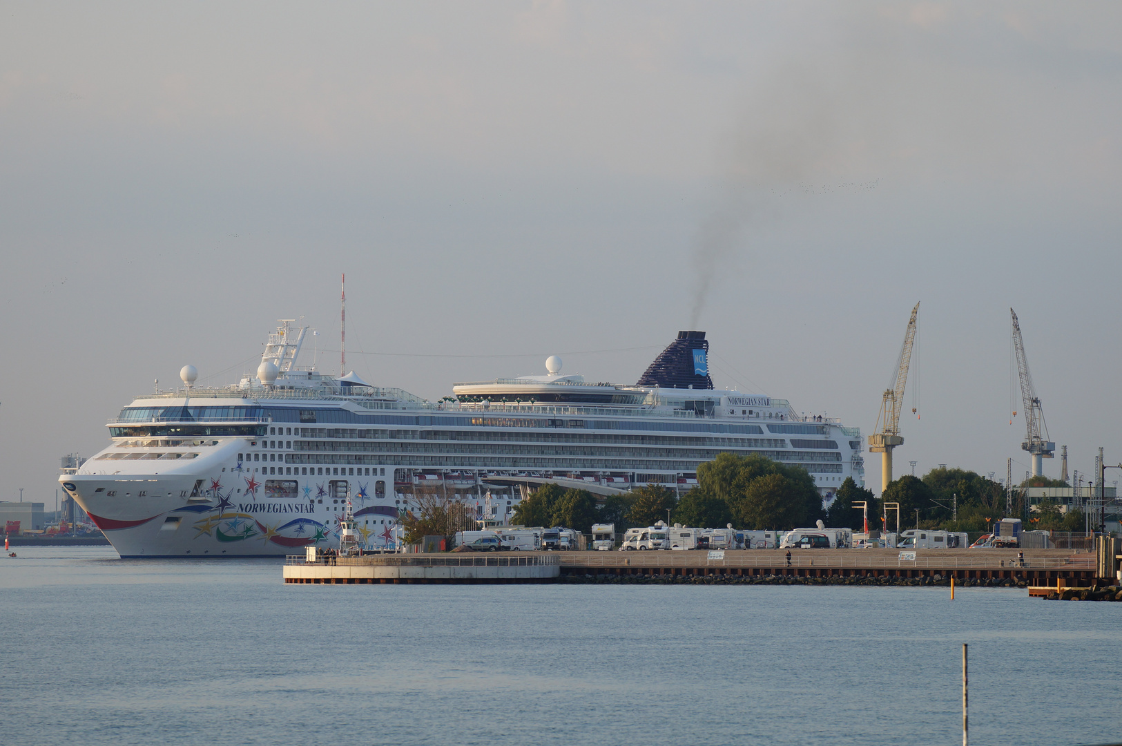 Urlaub in Warnemünde / Hanse Sail 2015 Foto 30