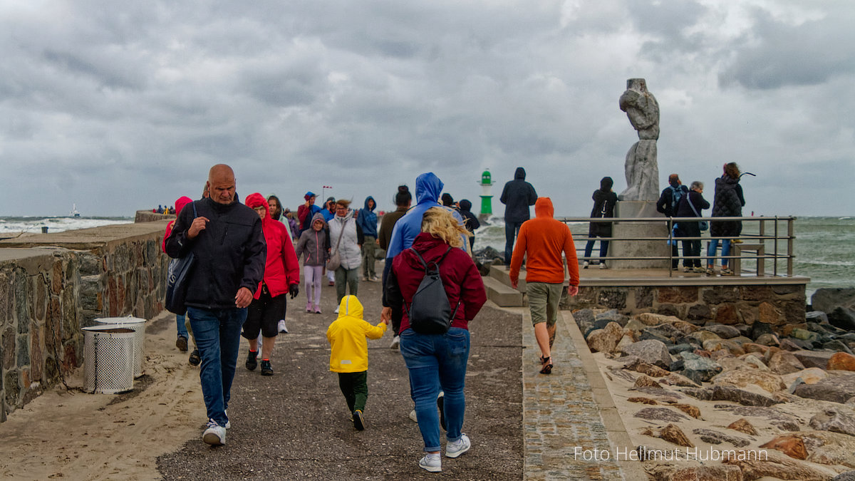 URLAUBSZEIT - BADEWETTER IST ANDERS