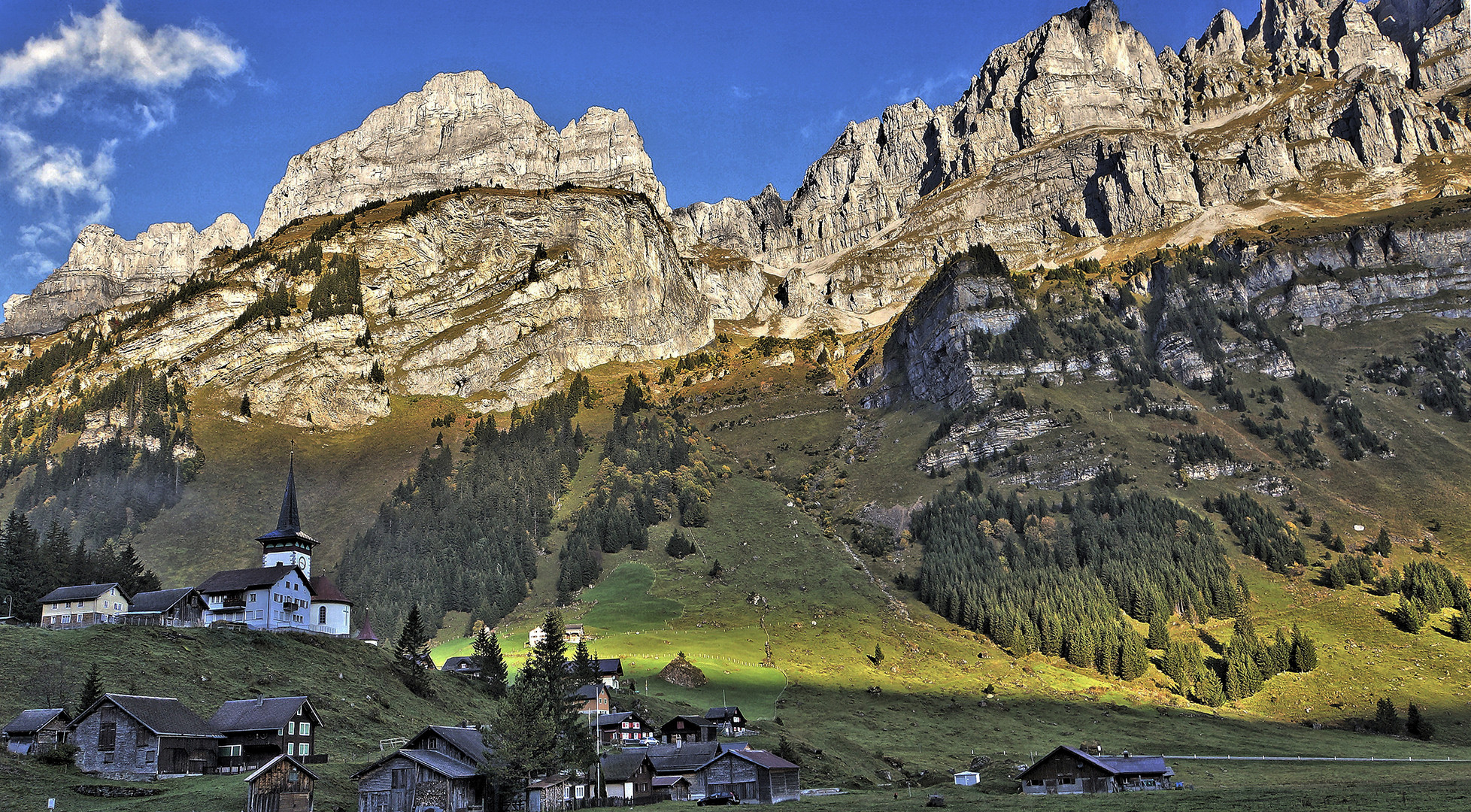 Urnerboden mit Felsen