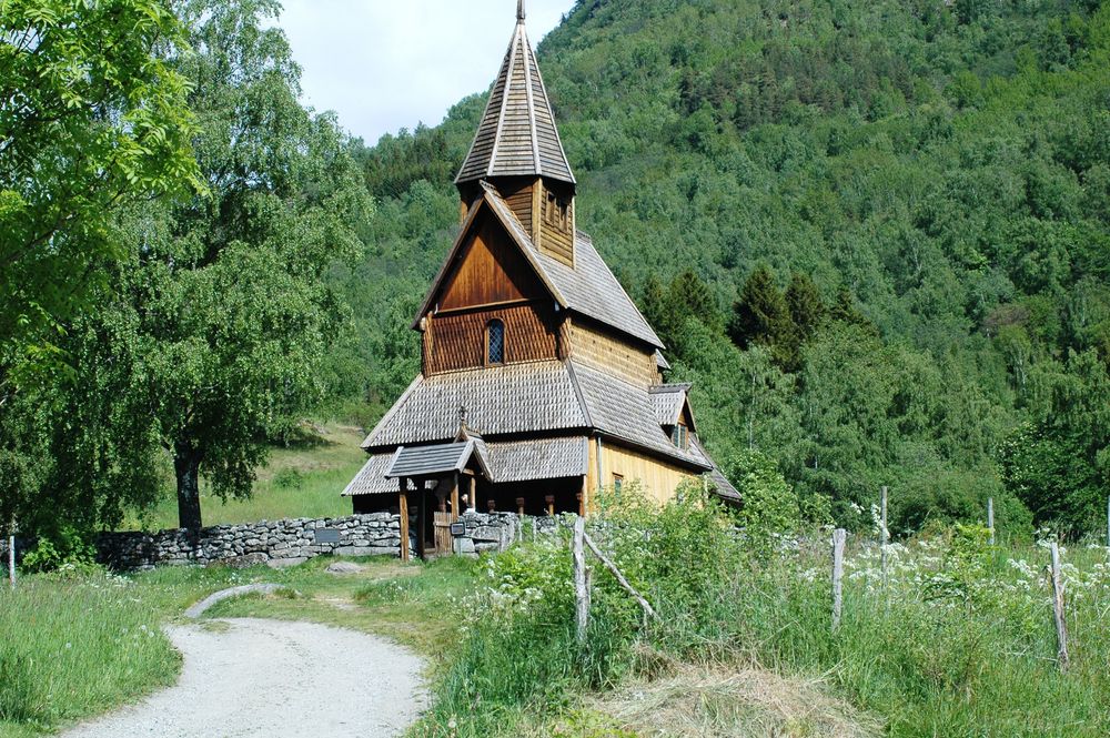 Urnes, älteste Stabkirche Norwegens