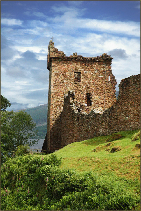 ** Urquhart Castle **