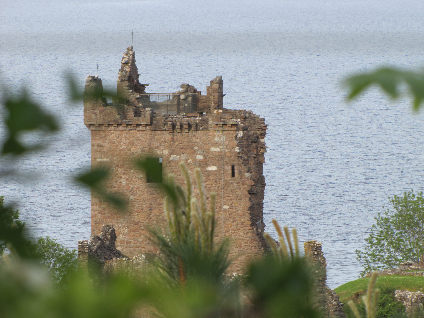 Urquhart Castle / Loch Ness