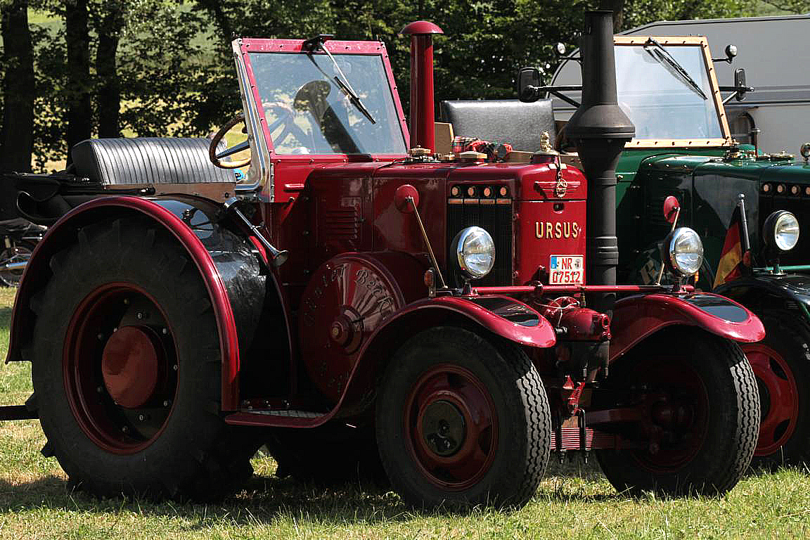 Ursus Foto & Bild industrie und technik, traktoren