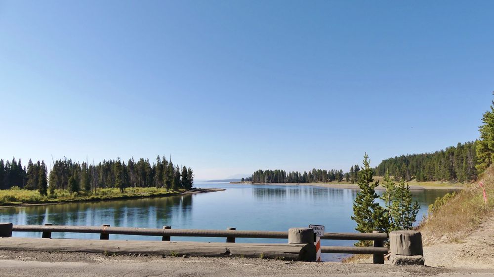 USA 2018 - Yellowstone Lake  -  Größter Bergsee Nordamerikas