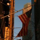 USA Flagge beim Sonnenaufgang in New York