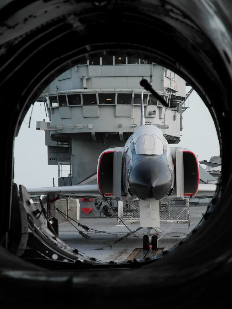 USA-South Carolina: Auf dem Deck des Flugzeugträgers "Yorktown" in Charleston