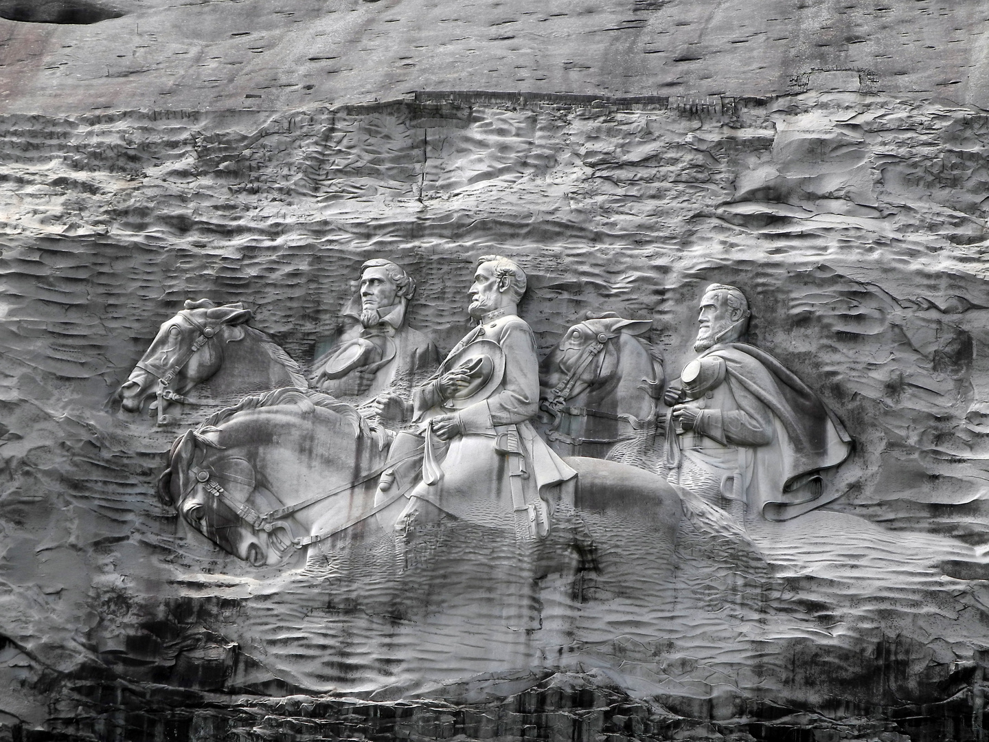 USA-Südstaaten: Atlanta- Stone Mountain Park mit den in Fels gehauenen Führern des Südstaatenkrieges