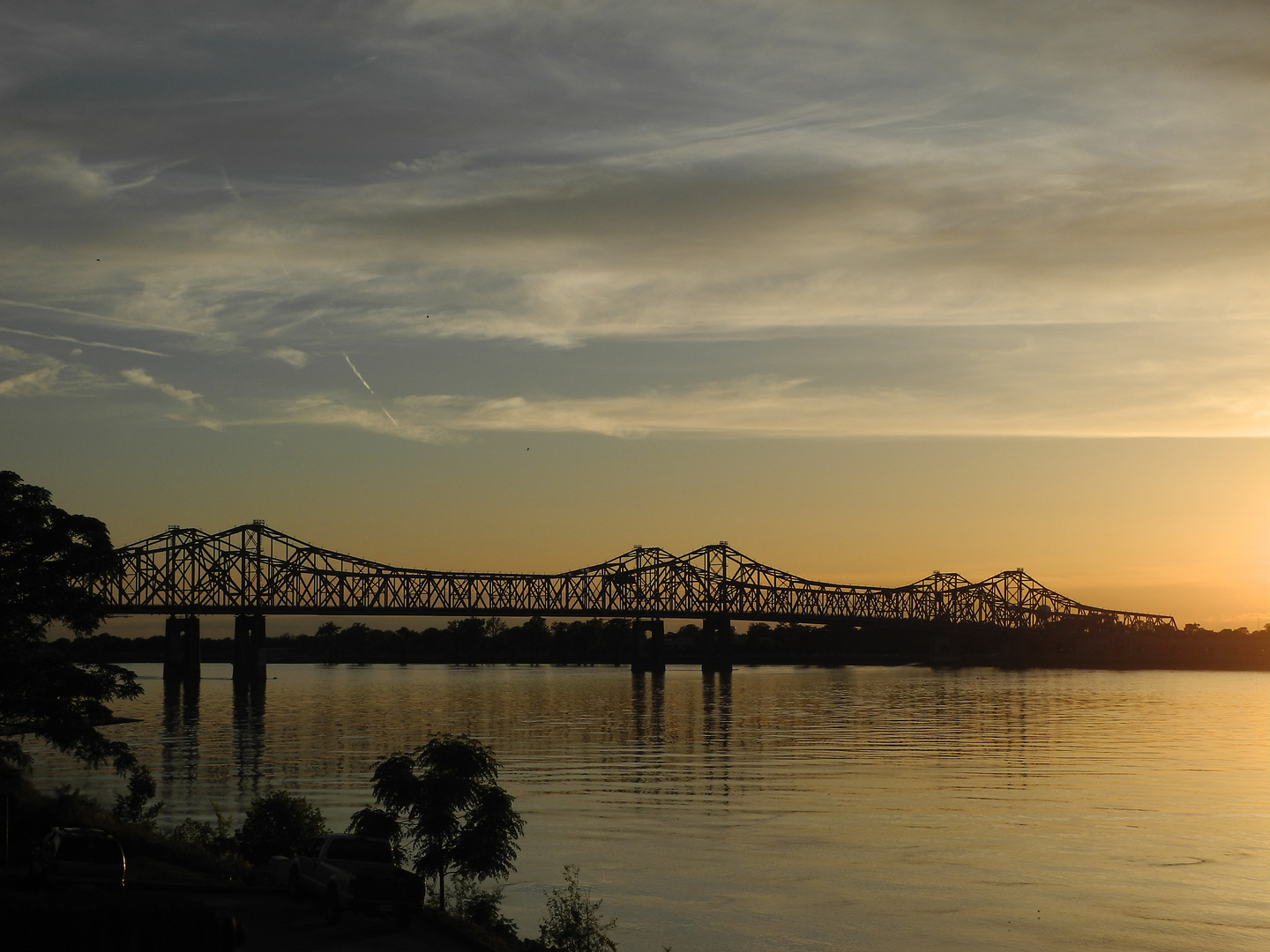 USA-Südstaaten: Natchez- Sonnenuntergang am Mississippi