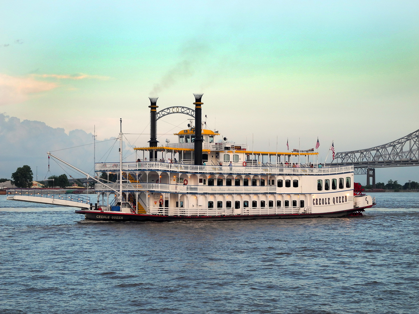 USA-Südstaaten: New-Orleans, typisch: Steamboote auf dem Mississippi