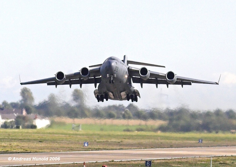 USAF C-17A take-off