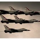 USAF Thunderbirds in Flight