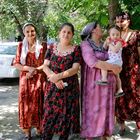Usbekische Frauen