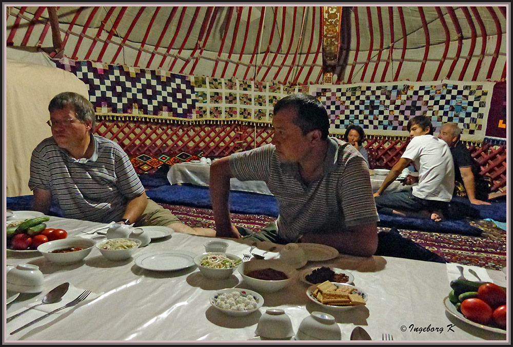 Usbekistan - Ajaz Kale - Jurtenlager