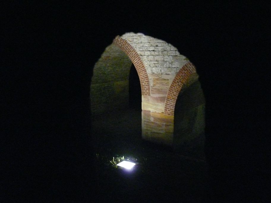 Usertreffen 15.08.09 Erfurt - "Blick aus der Schießscharte auf die Brückenbögen"