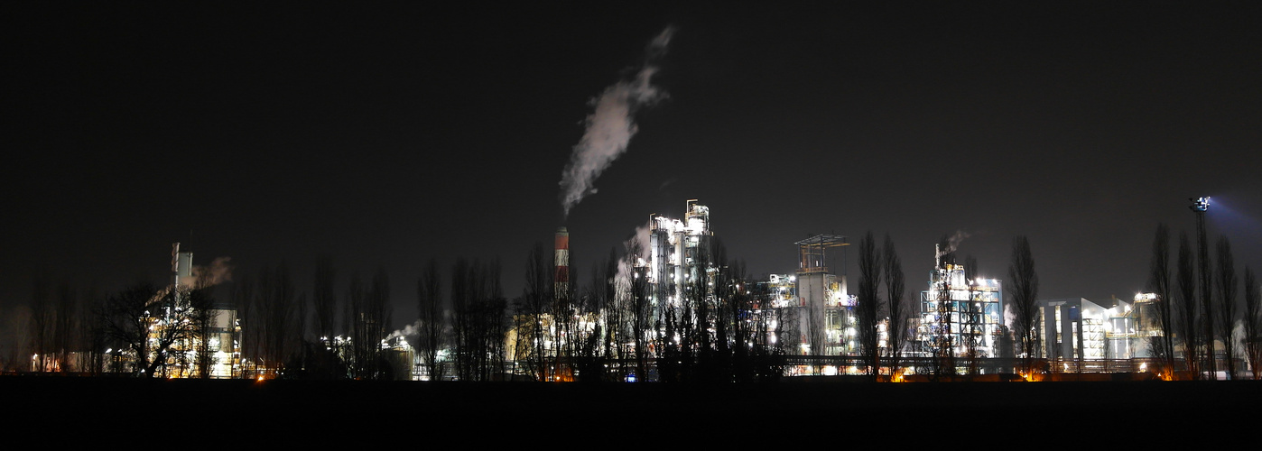 Usine de nuit