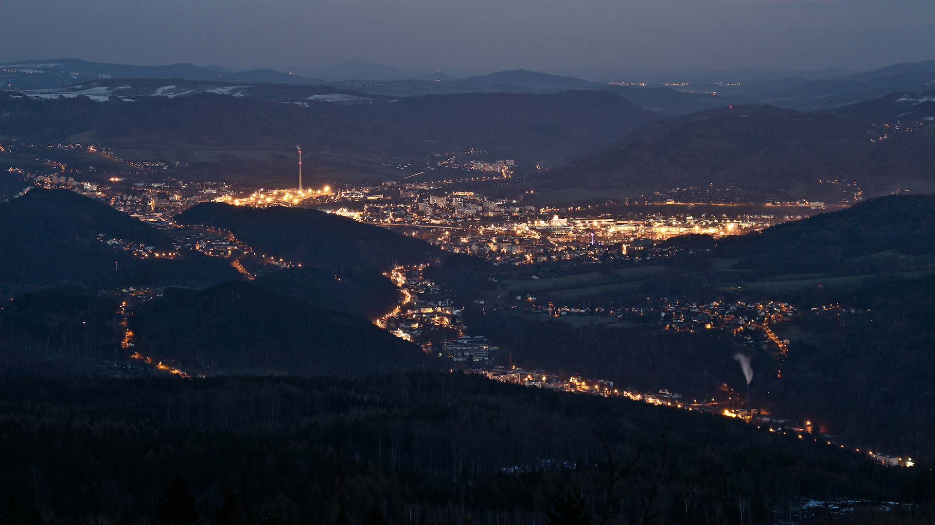 Usti bei Nacht