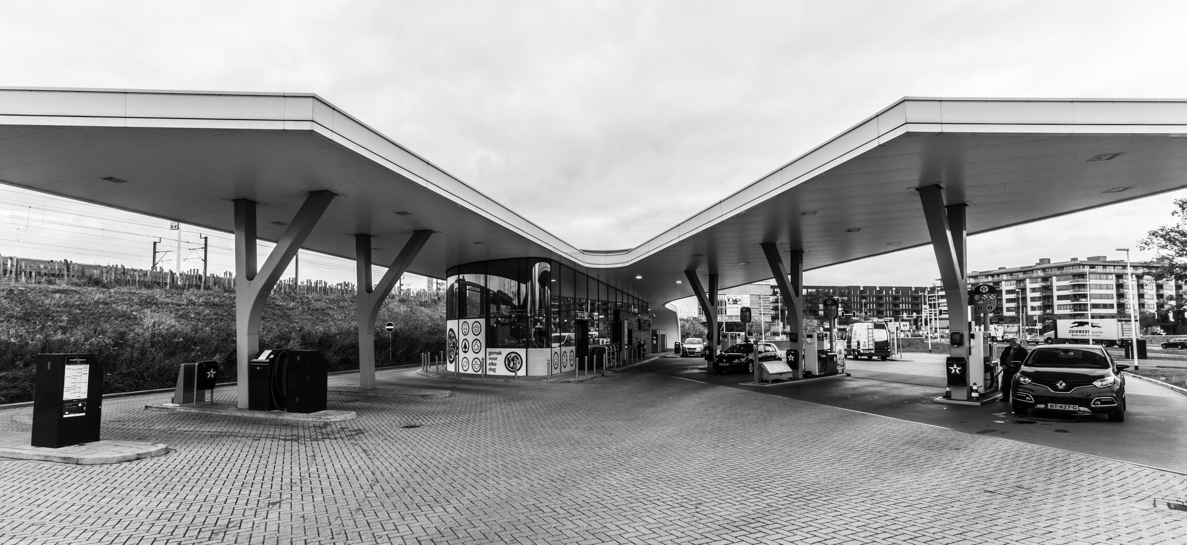 Utrecht - Leidsche Rijn - Dirck Hoetweg - Texaco Petrol Station - 02