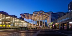 Utrecht - Stationsplein - Railway Station and Hoog Catharijne Shopping Mall - 01