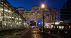 Utrecht - Stationsplein - Railway Station and Hoog Catharijne Shopping Mall - 02