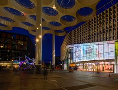 Utrecht - Stationsplein - Railway Station and Hoog Catharijne Shopping Mall - 05