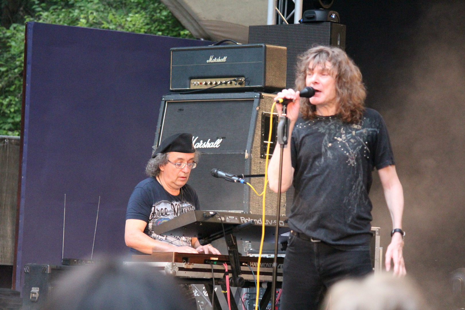 Uwe Märzke und Christian Weise von der Männer Rock Band 2013 in der Parkbühne Biesdorf