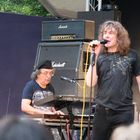 Uwe Märzke und Christian Weise von der Männer Rock Band 2013 in der Parkbühne Biesdorf