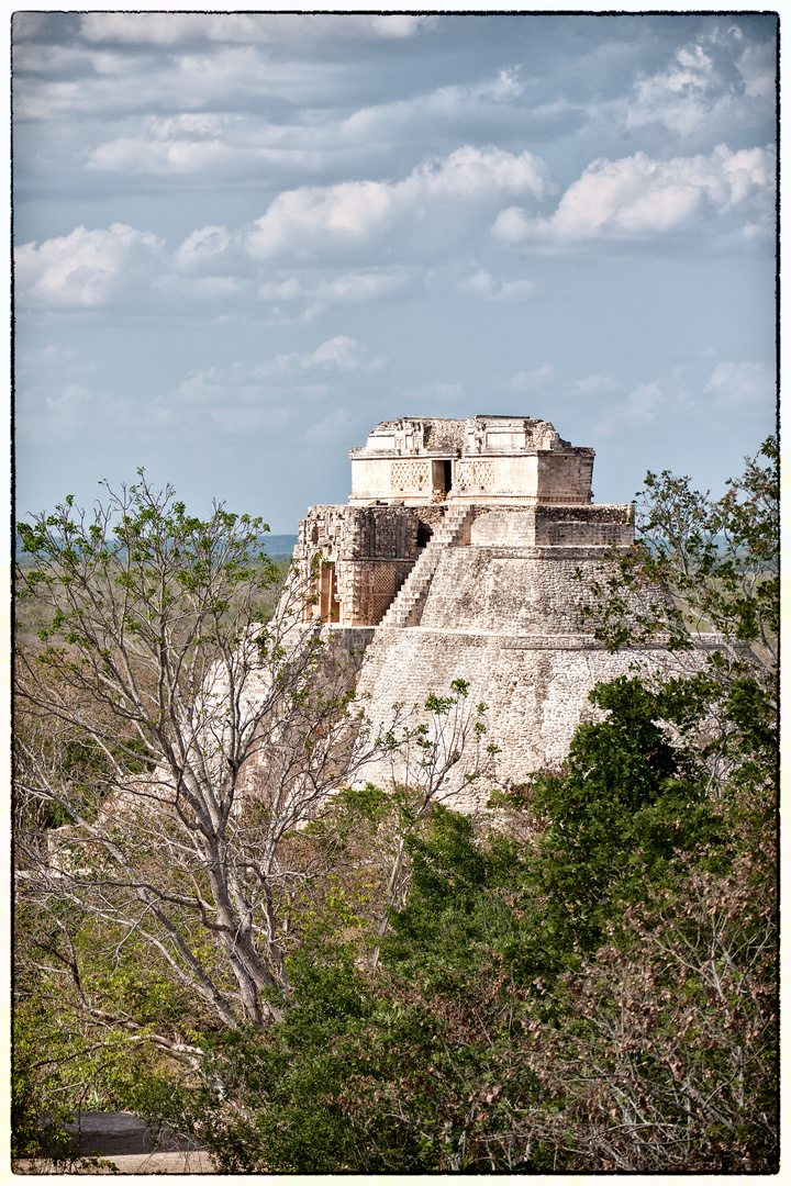 Uxmal - Das Dreimal Gebaute