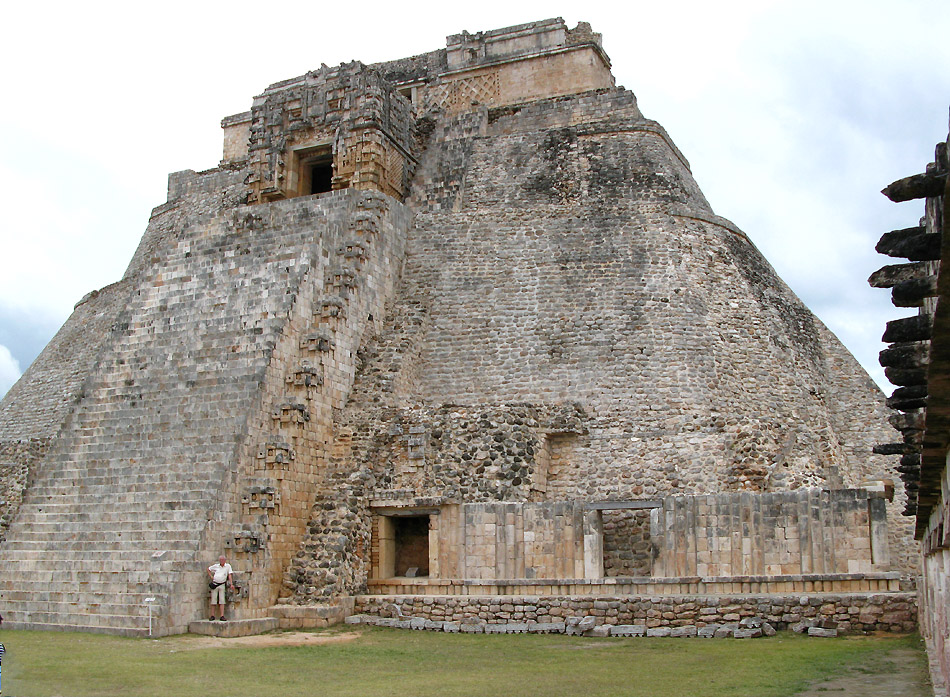 Uxmal- die Pyramide des Wahrsagens