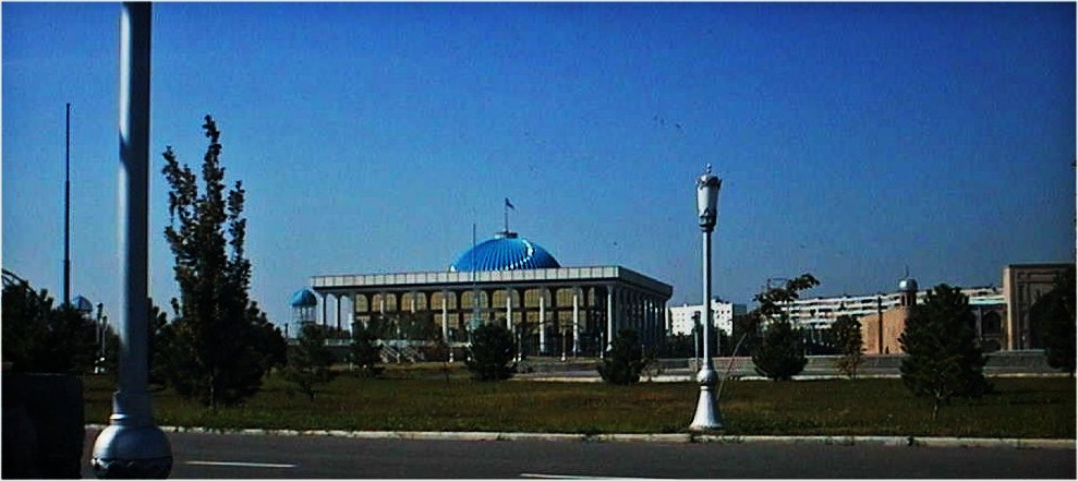 UZBEKISCHES PARLAMENT IN TOSHKENT