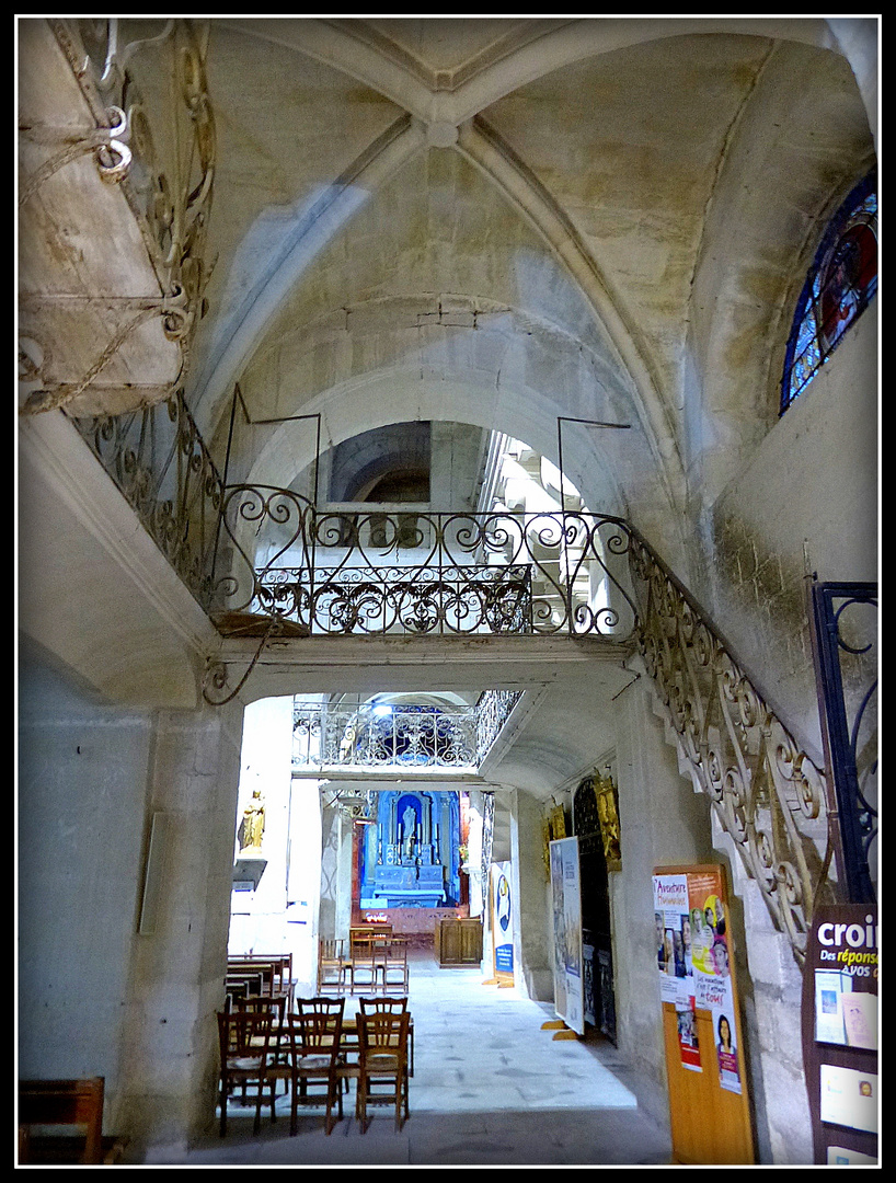 UZES - 2 -