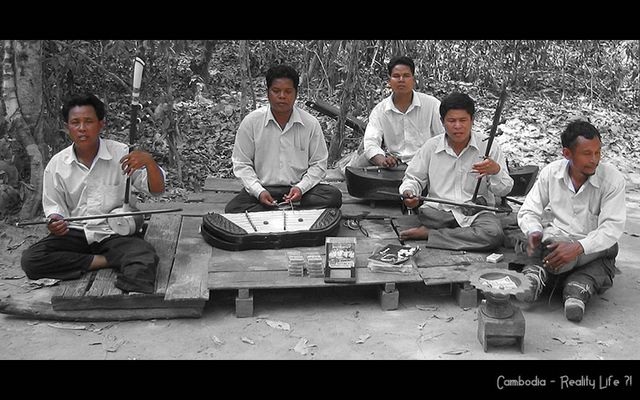 v e r s t u e m m e l t !