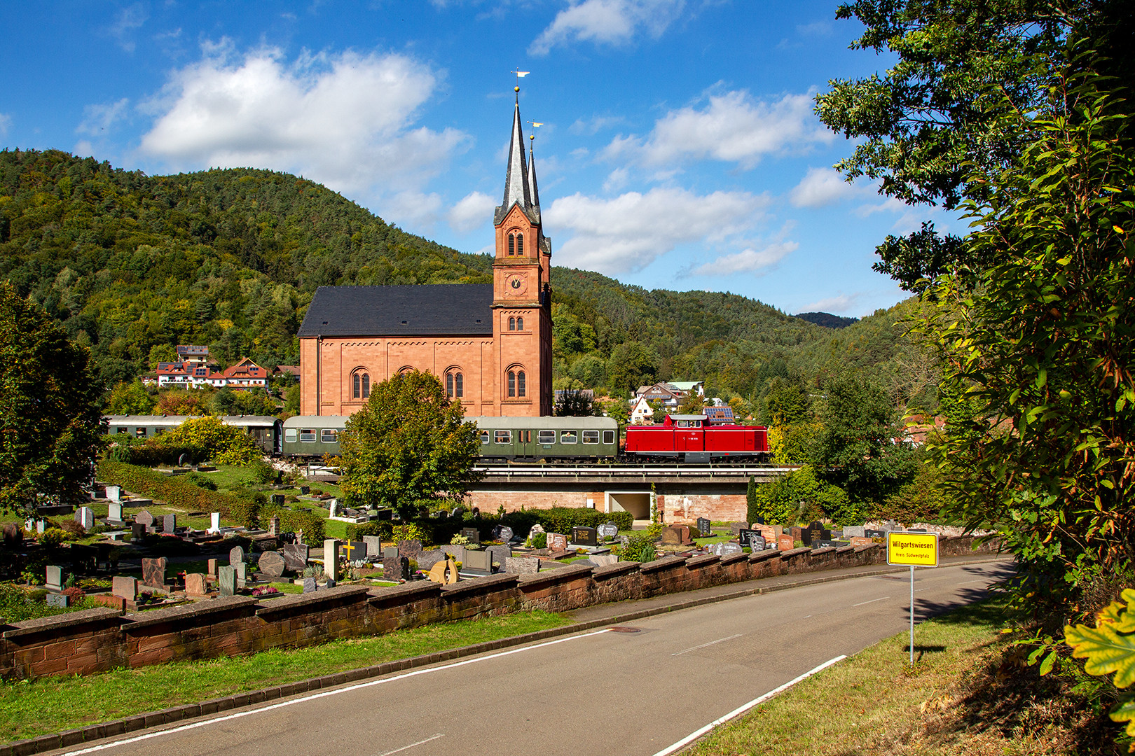 V100 im Pfälzerwald