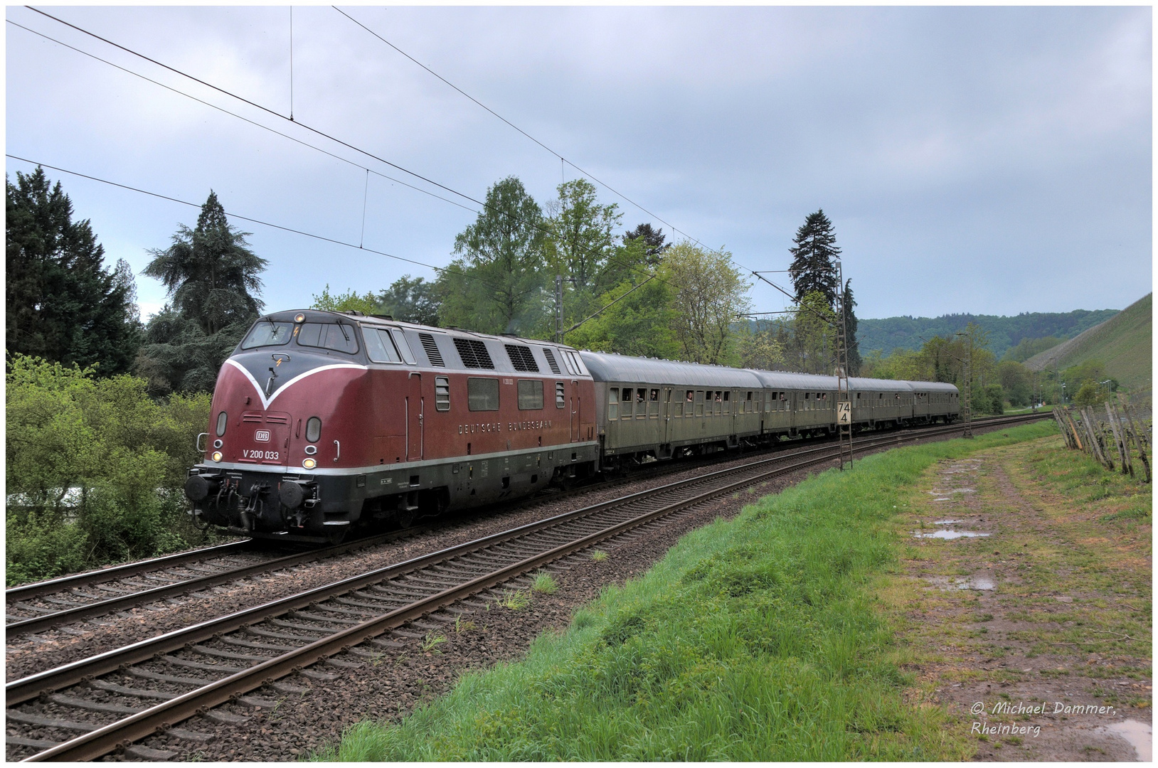 V200 033 an der Saar