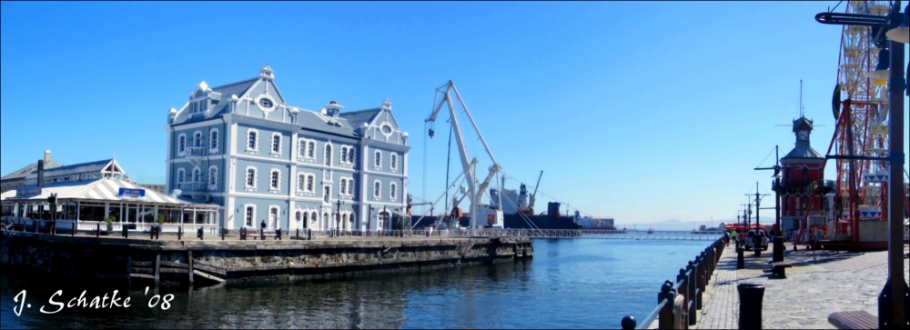 V&A Waterfront/Clock Tower