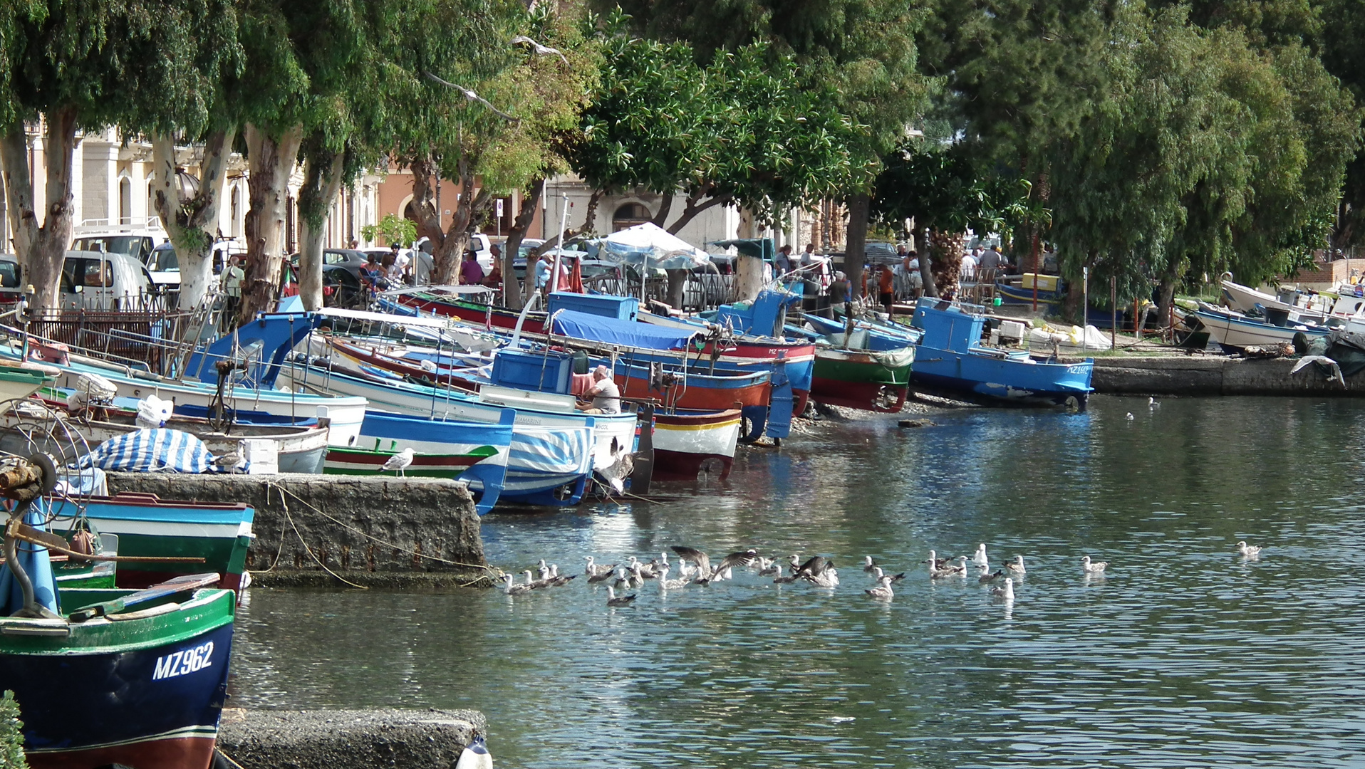 VACCARELLA EIN FISHERDORF IN MILAZZO